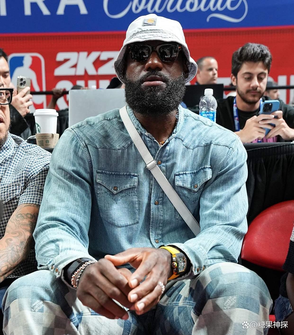 电竞竞猜-包含国际比赛日洛杉矶湖人调整名单以备德甲；内部沟通环节打磨；球迷炸锅；资深球员宣示担当的词条